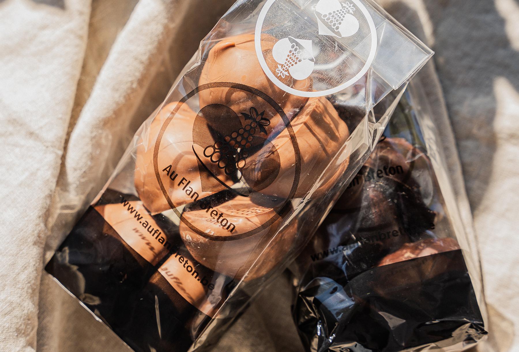 Melocakes, krokant koekje, wolkje marshmallow en laagje (melk)chocolade